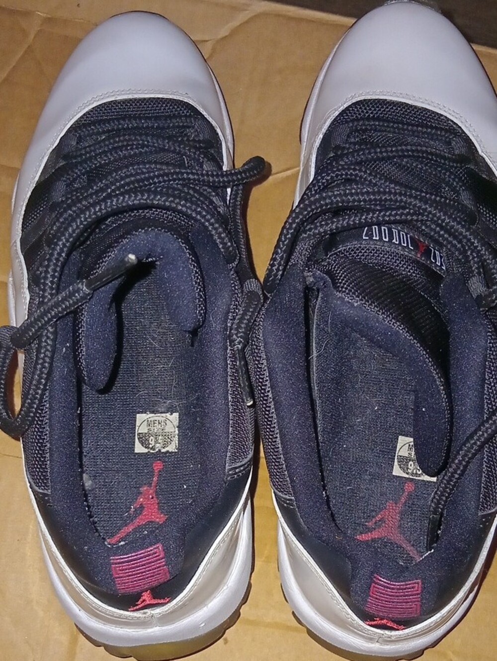 Men's Air Jordan 11 Retro Low "Tuxedo - Picture 2 of 7